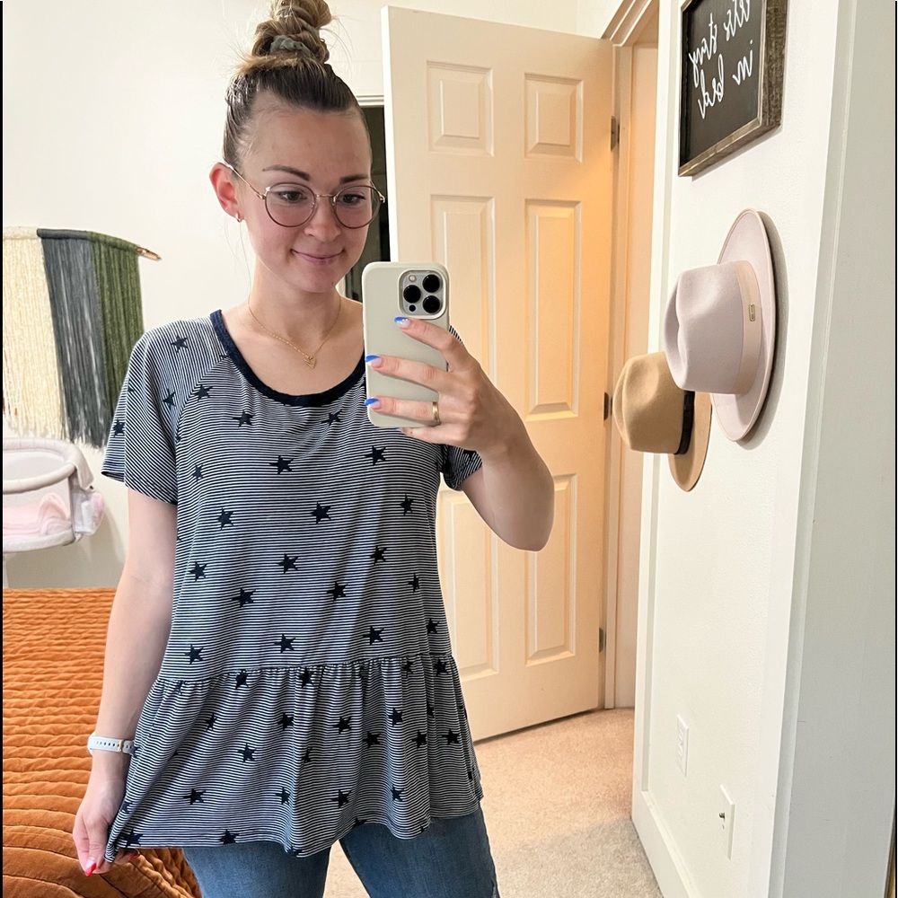 Star shirt.